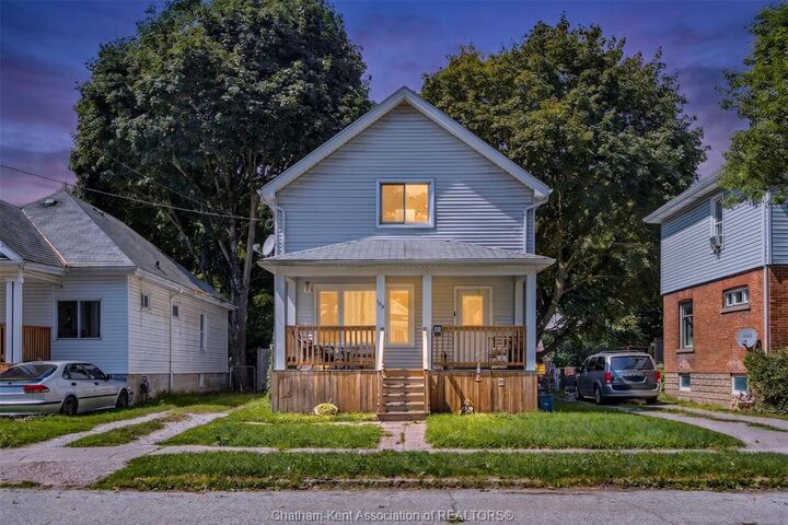 Property Photo: 169 Lorne Avenue ON N7M 1S4