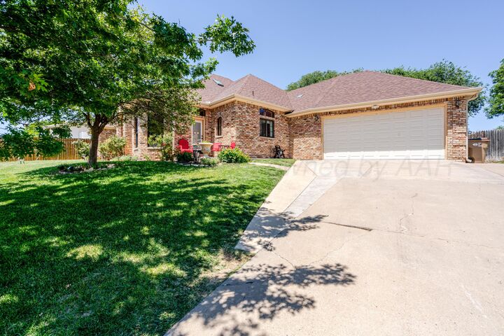 Property Photo: 33 Canyon Rim Drive TX 79015-1731