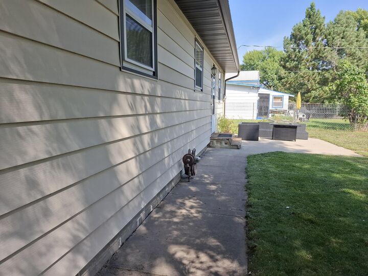Property Photo: 806 N Arch Street SD 57401