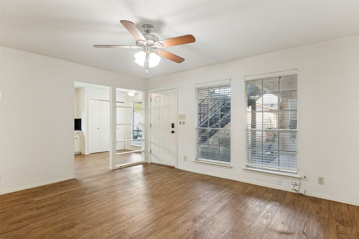 Property Photo: 1212 Hollow Creek Drive B TX 78704