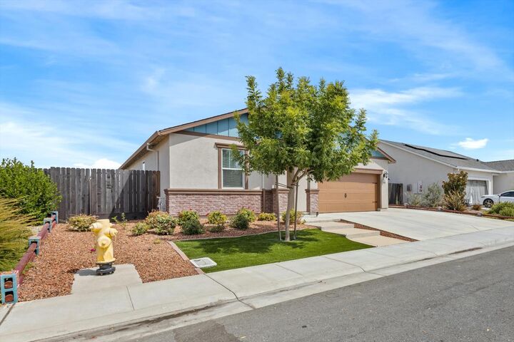 Property Photo: 2301 Redhaven Street CA 95901