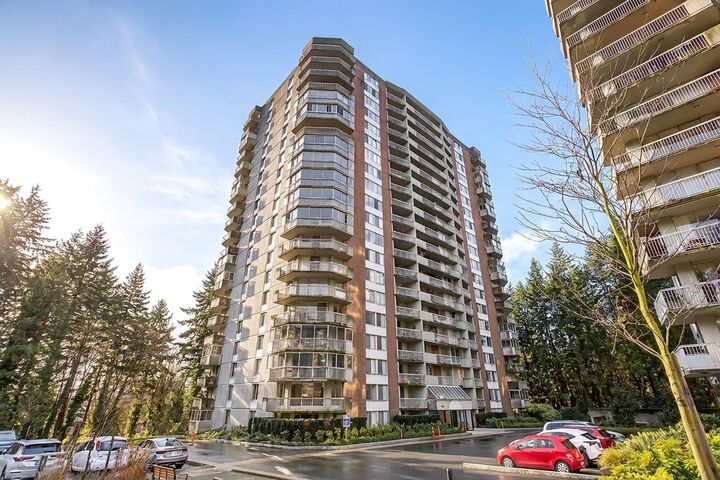 2024 Fullerton Avenue 405 — photo 1