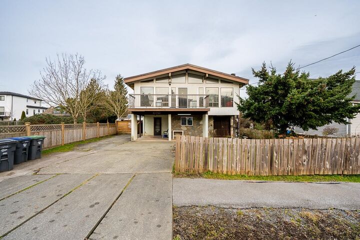 Property Photo: 12743 114 Avenue BC V3V 3P2