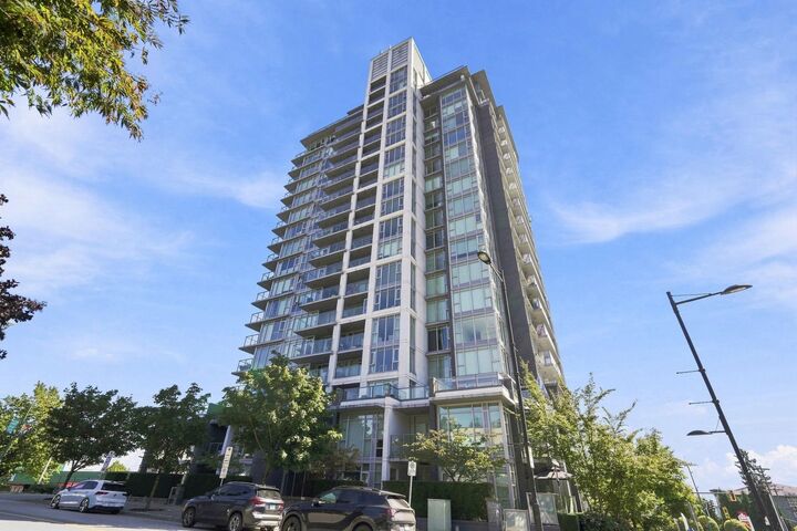 958 Ridgeway Avenue 905 — photo 1