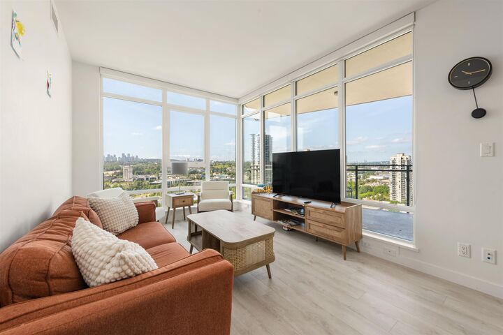 Property Photo: 2085 Skyline Crescent 1808 BC V5C 0M6