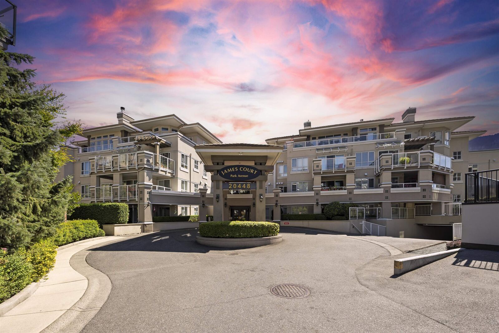 Property Photo:  20448 Park Avenue 213  BC V3A 4N3 