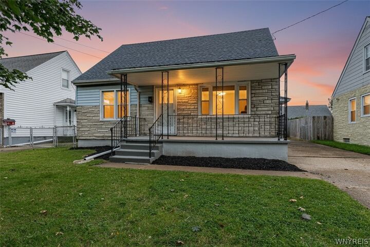 Property Photo:  3644 Ferry Avenue  NY 14301 