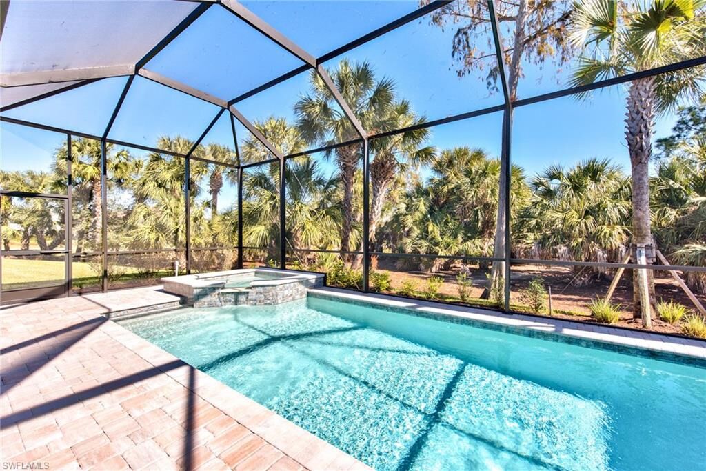 Property Photo: 9280 Cormorant Dr FL 34120