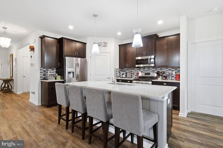 Property Photo:  4 Otter Circle  NJ 08005 