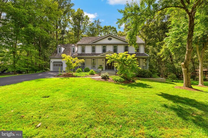 Property Photo:  9730 Rolling Ridge Drive  VA 22039 