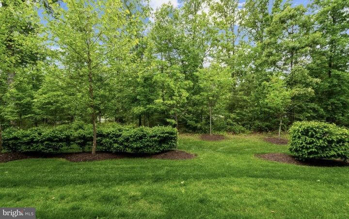 Property Photo:  23255 Milltown Knoll Square 111  VA 20148 
