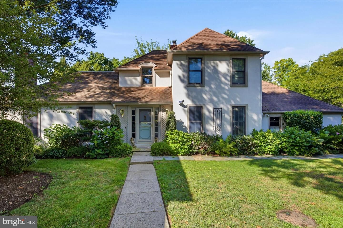 Property Photo: 19 Highfield Lane PA 19087