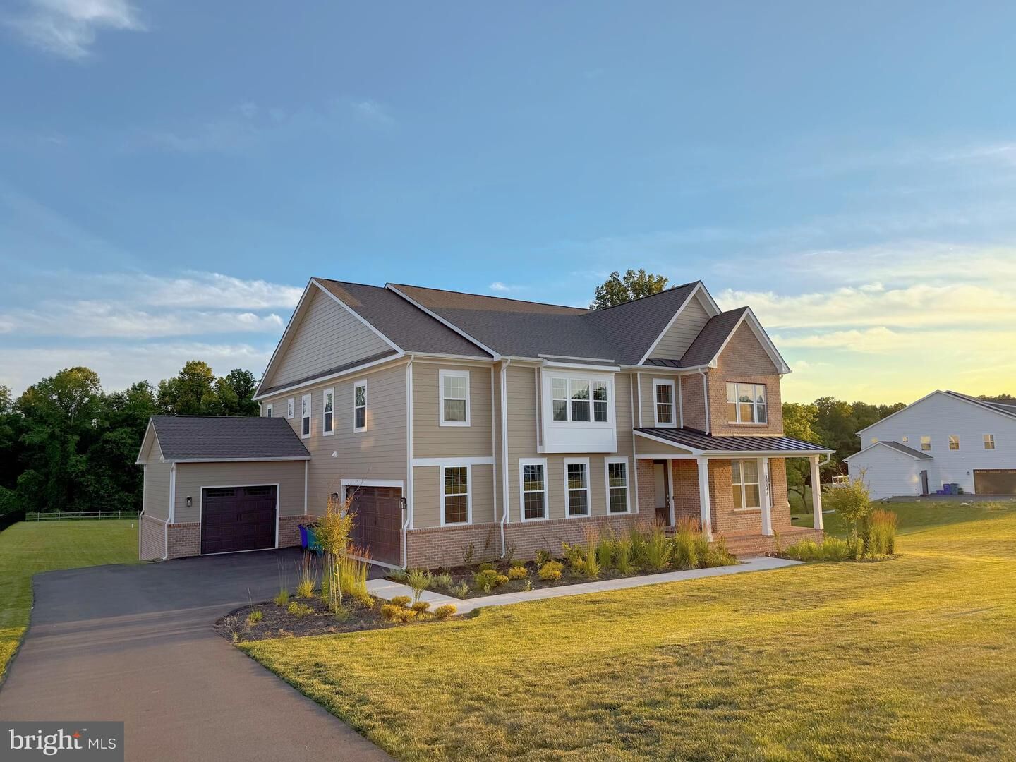 Property Photo:  14644 Seneca Farm Ln  MD 20874 