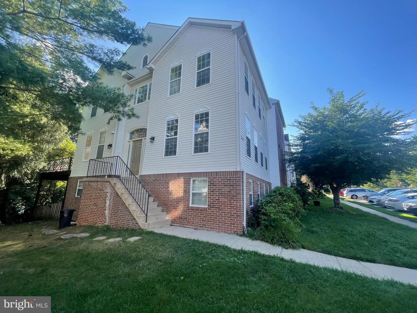 Property Photo: 21234 Millwood Square VA 20165