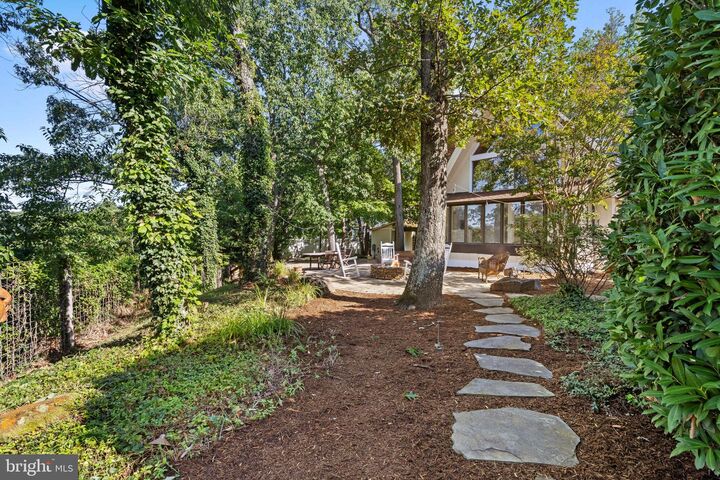 Property Photo: 2915 South Court MD 21401