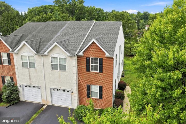Property Photo: 256 Hampshire Drive PA 18960