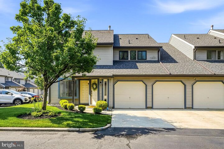 Property Photo: 905 Chesterwood Court NJ 08053