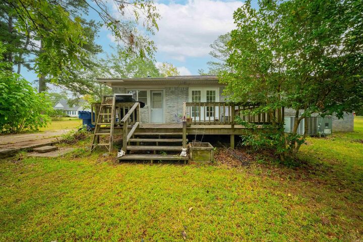Property Photo: 2742 Evergreen Avenue AR 71701