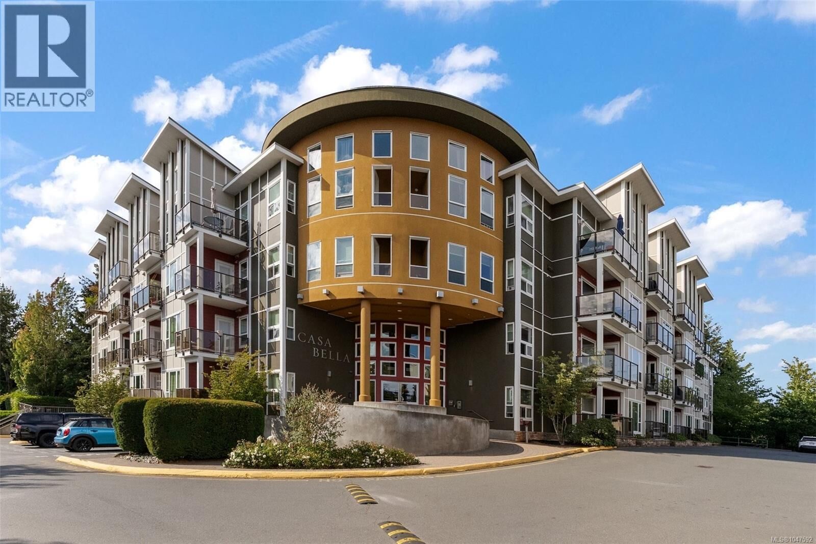 Property Photo: 866 Brock Avenue 407 BC V9Z 0L7
