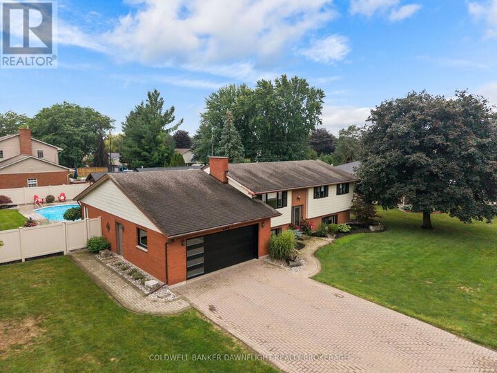Property Photo:  283 Churchill Drive  ON N0M 1S1 