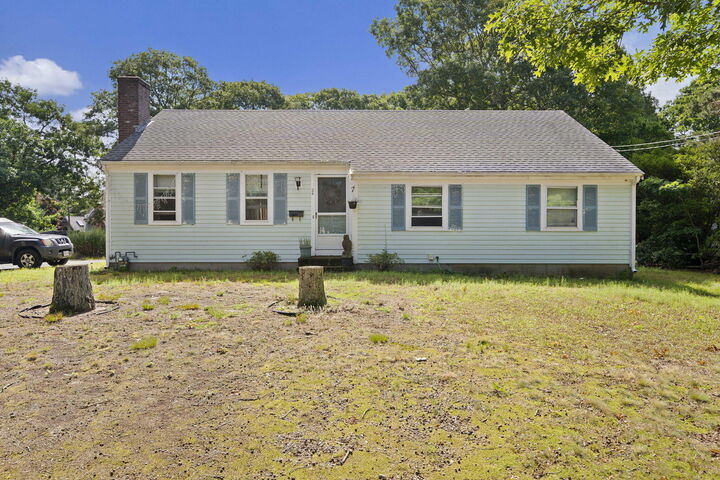 Property Photo:  24 S Sea Avenue  MA 02673 