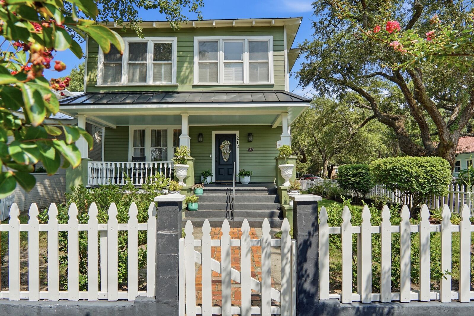 Property Photo:  212 Congress Street  SC 29403 