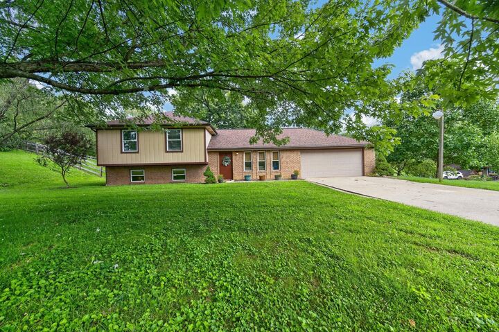 Property Photo: 2716 Laurel Lindale Road OH 45157