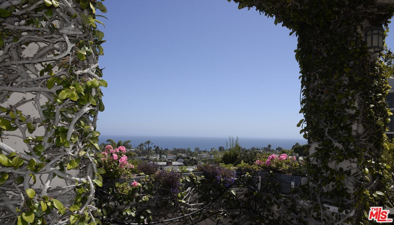 Property Photo:  16645 Akron St  CA 90272 