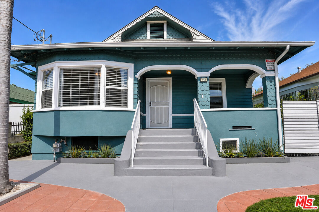 Property Photo: 547 N St Louis St CA 90033