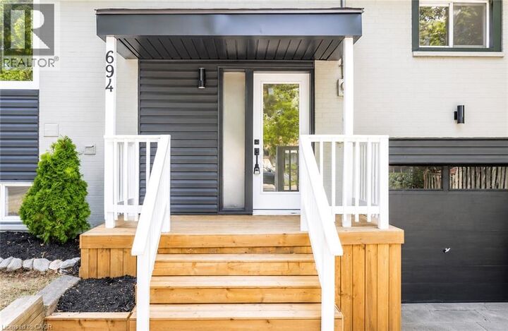Property Photo:  694 Upper Ottawa Street  ON L8T 3T6 