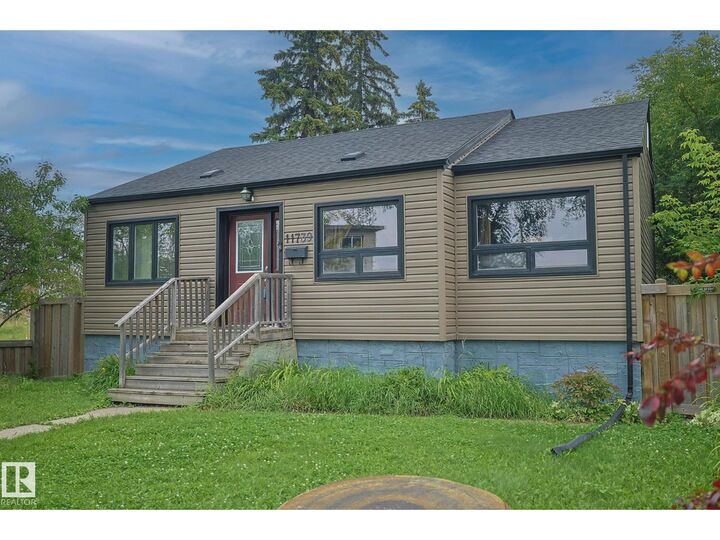 Property Photo: 11739 129 St NW AB T5M 0Y8