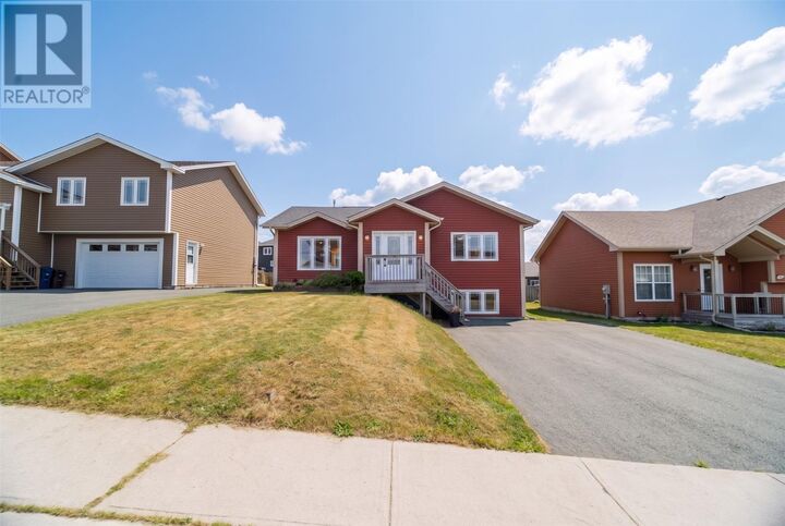 13 Emerald Creek Drive — photo 1