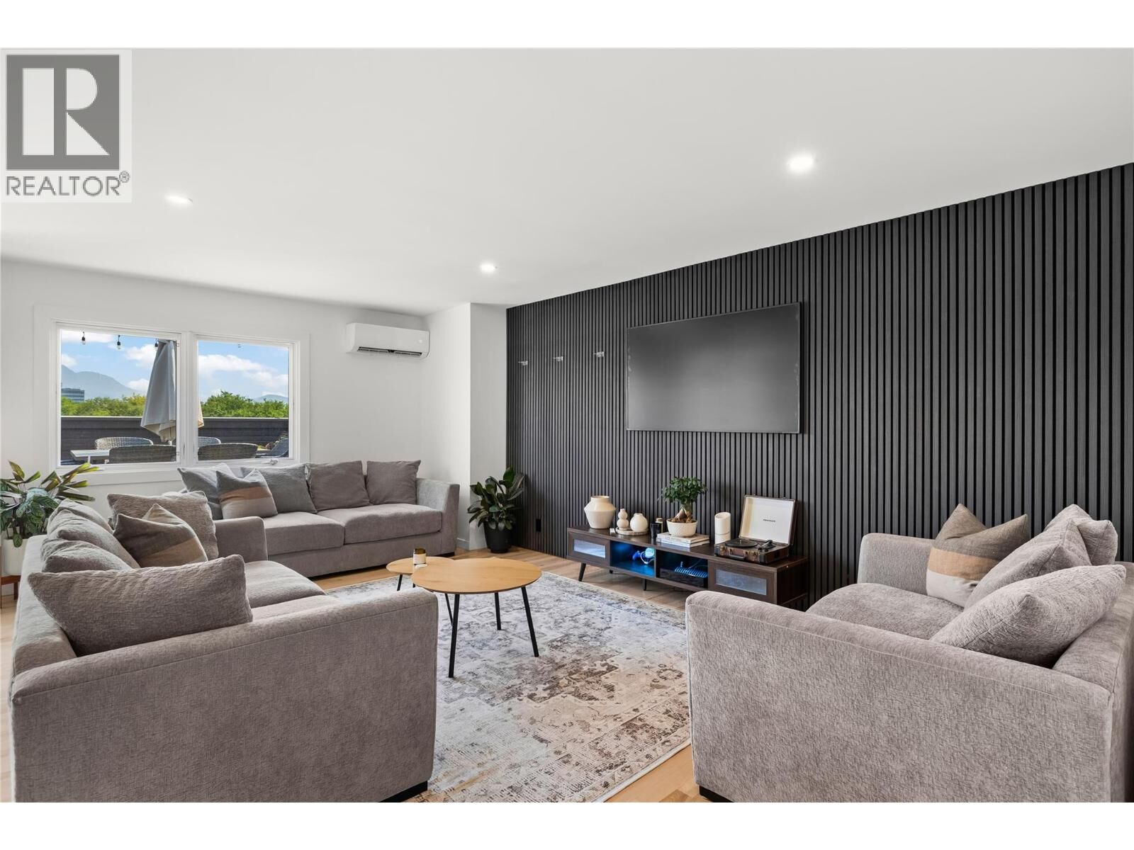 Property Photo: 1915 Pacific Court 504 BC V1Y 8B3