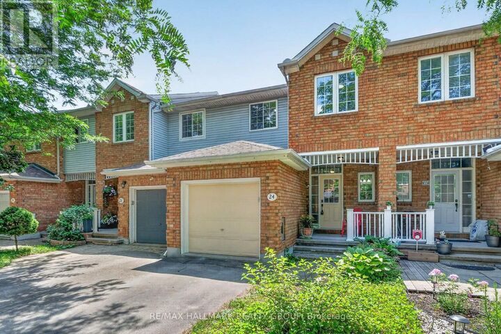Property Photo:  24 Gray Crescent  ON K2K 3J6 