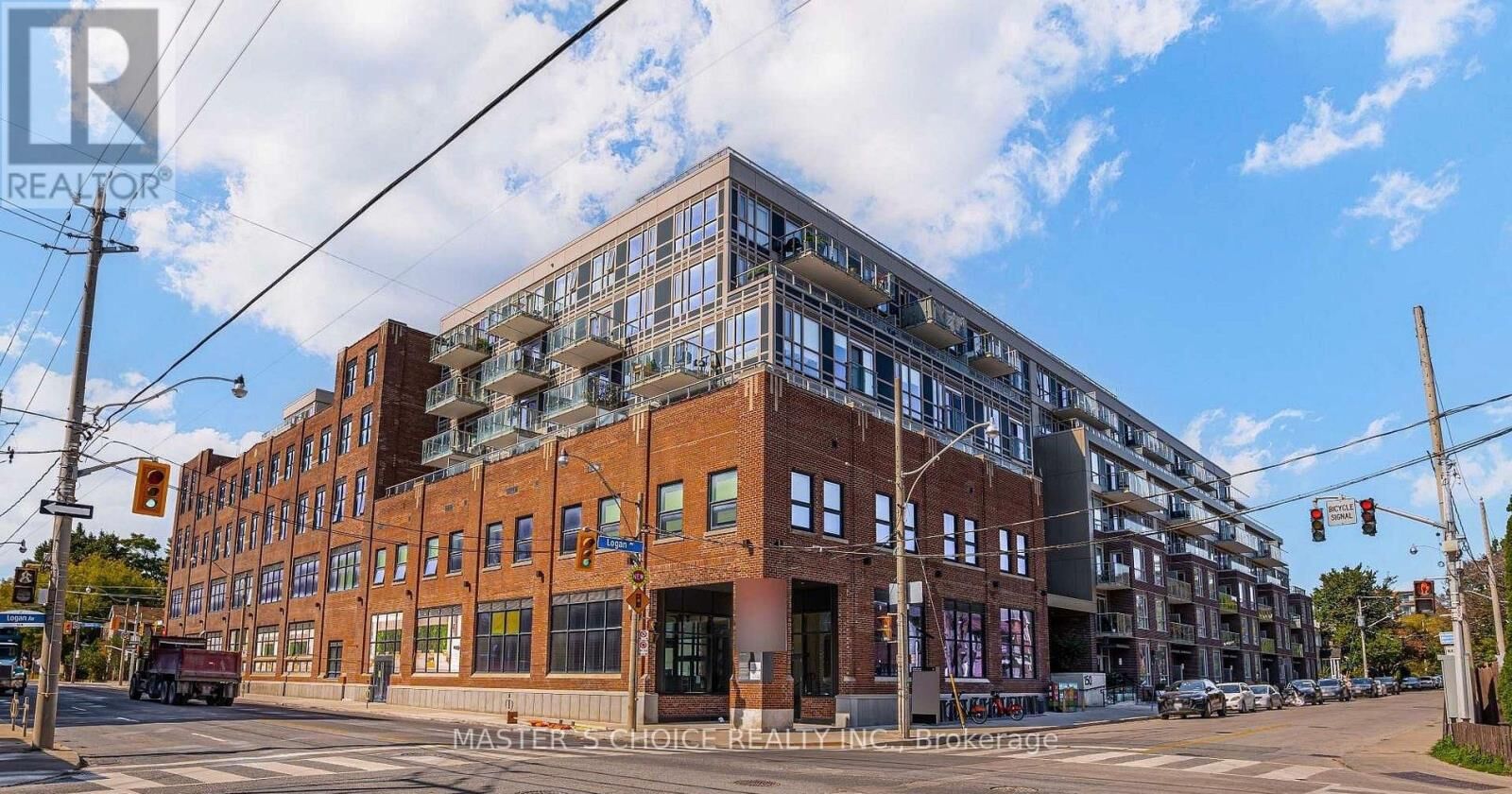 Property Photo:  150 Logan Avenue 323  ON M4M 0E4 