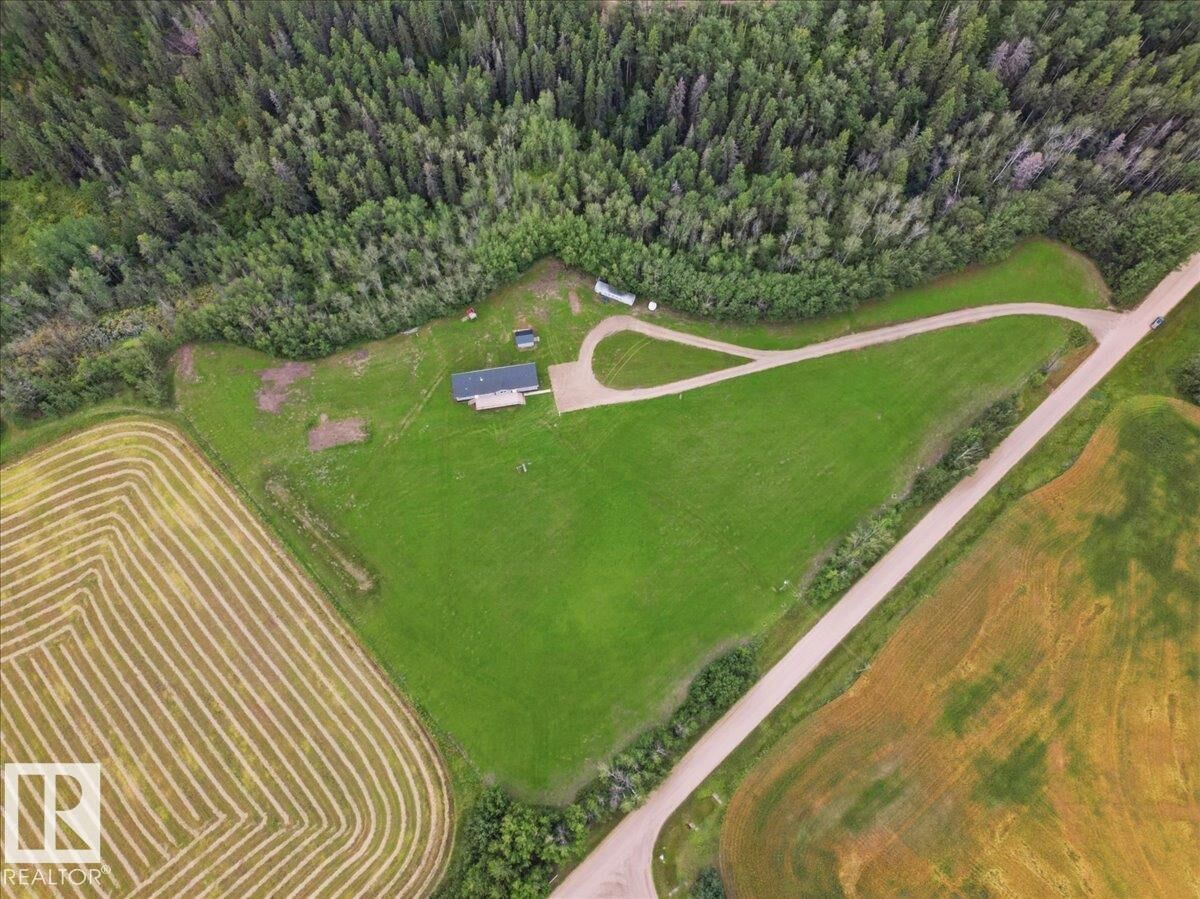 Property Photo:  1409 Twp Rd 502  AB T0C 2P0 