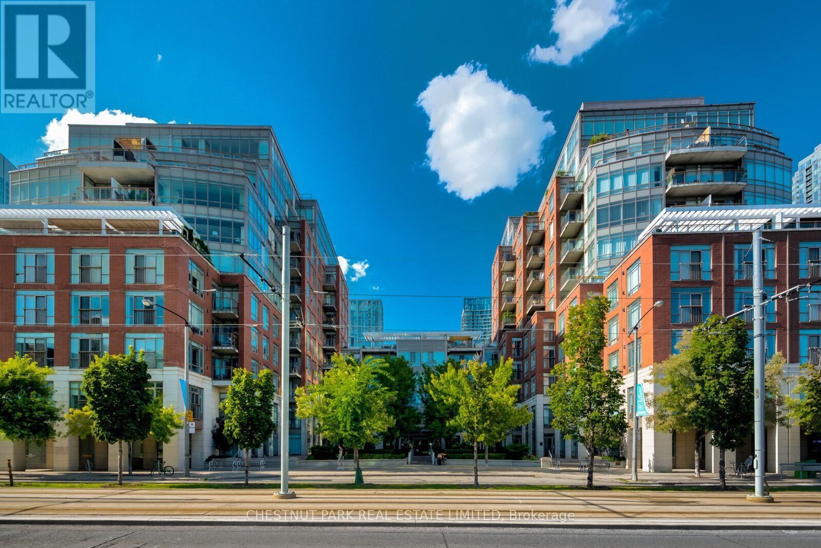 Property Photo:  500 Queens Quay 318W  ON M5V 3K8 