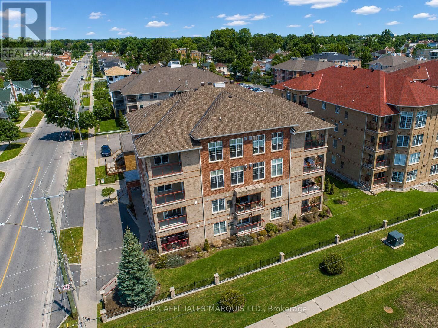 Property Photo:  341 Water Street West 402  ON K6J 1A5 