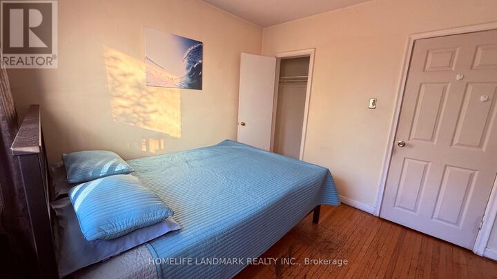 Property Photo:  17 Wishing Well Drive  ON M1T 1H9 