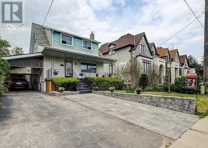 Property Photo:  8 Farrell Avenue  ON M2R 1C8 
