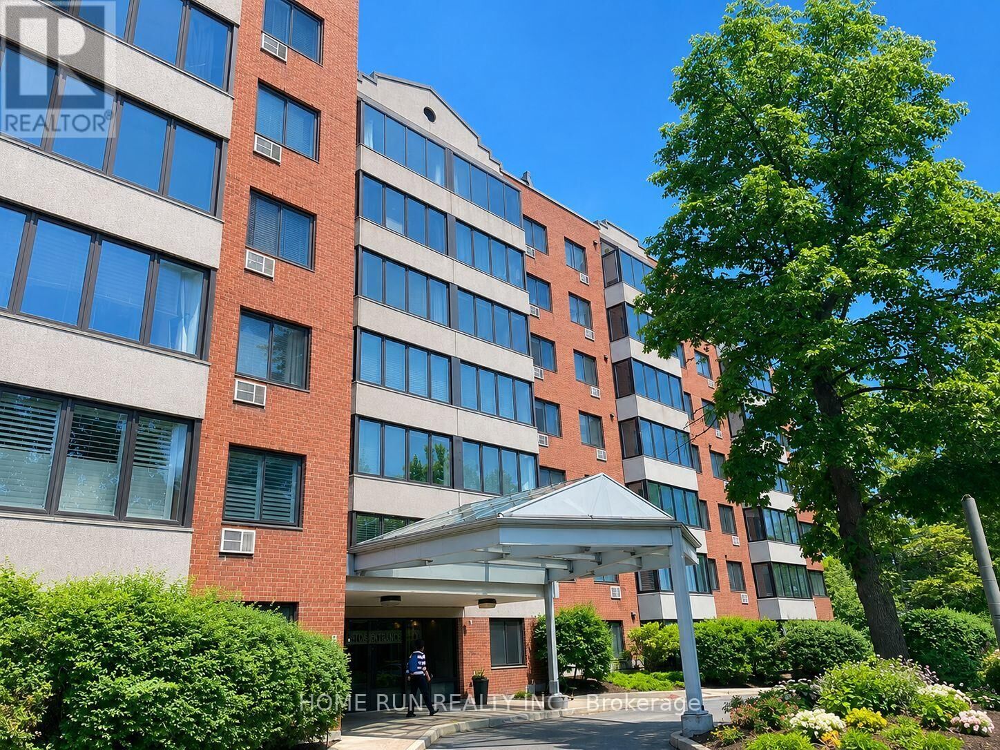 Property Photo: 225 Alvin Road 416 ON K1K 4H6