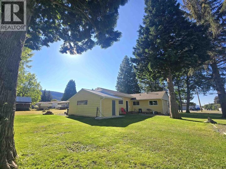 Property Photo: 4736 Halliwell Avenue BC V8G 2J3