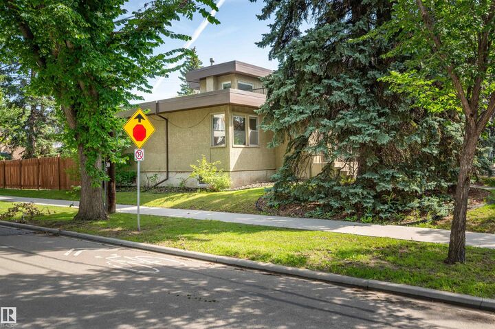 Property Photo: 11446 75 Avenue NW AB T6G 0H7