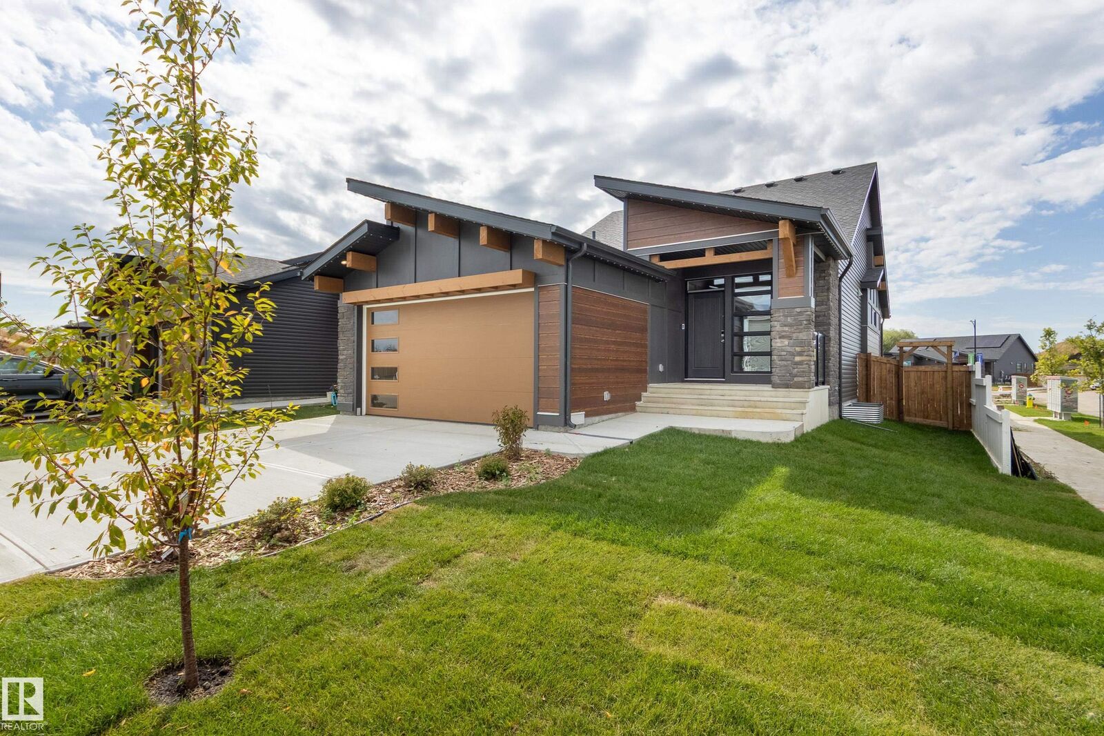 Property Photo: 209 Stonehouse Way AB T9E 1V3