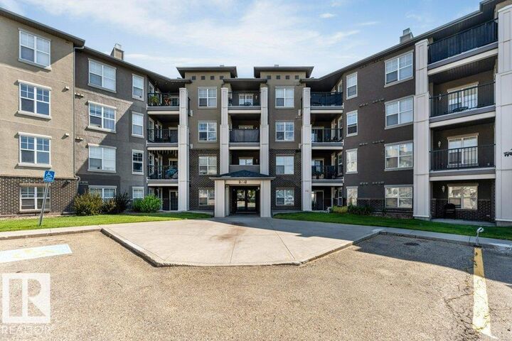 616 McAllister Loop SW 201 — photo 1