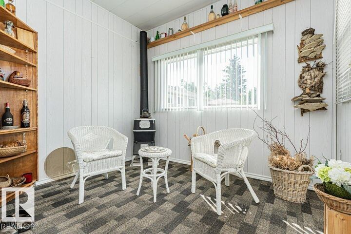 Property Photo:  4 Jubilee Drive  AB T8L 2L8 
