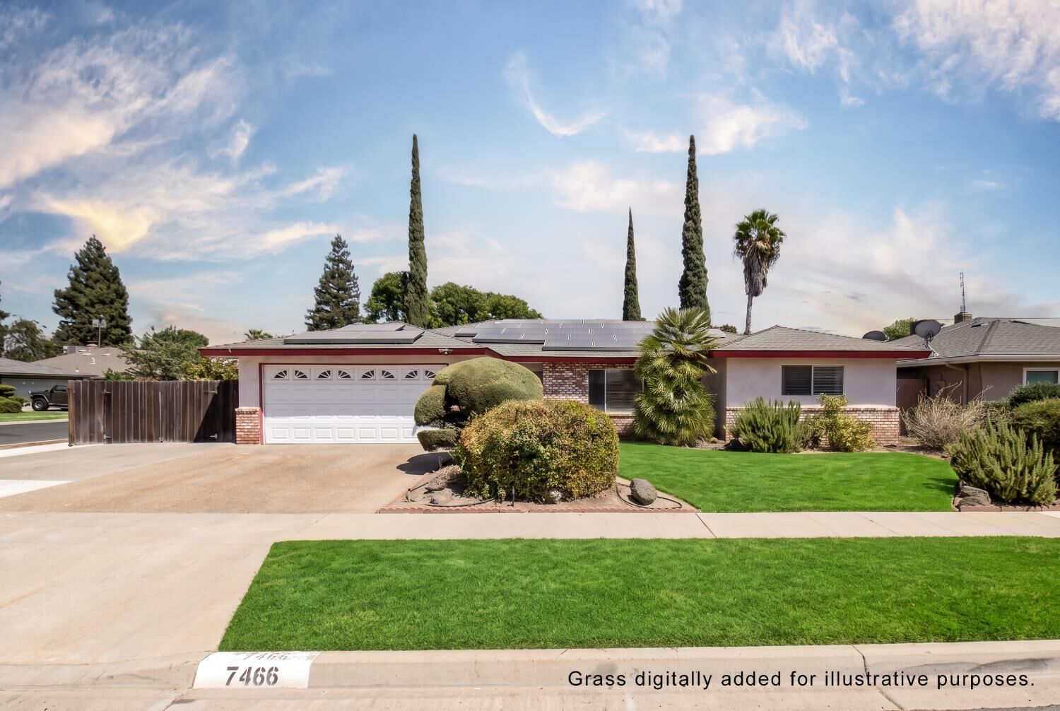 Property Photo: 7466 N 4th CA 93720