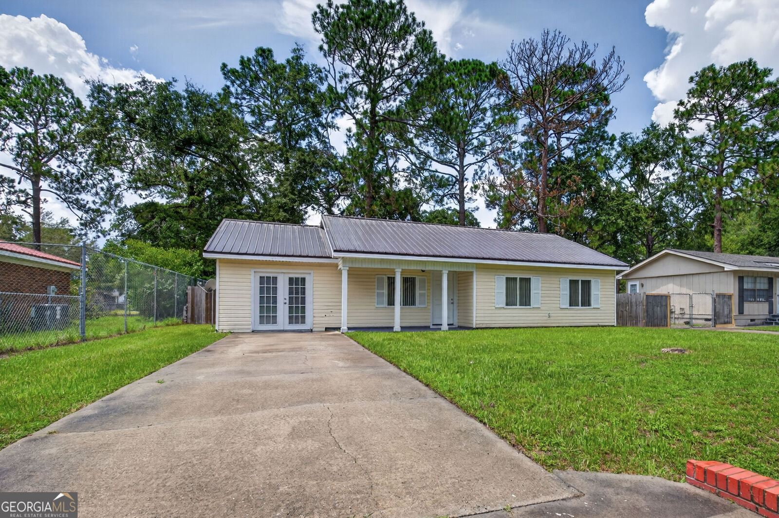 Property Photo: 239 Pointe South Drive GA 31313