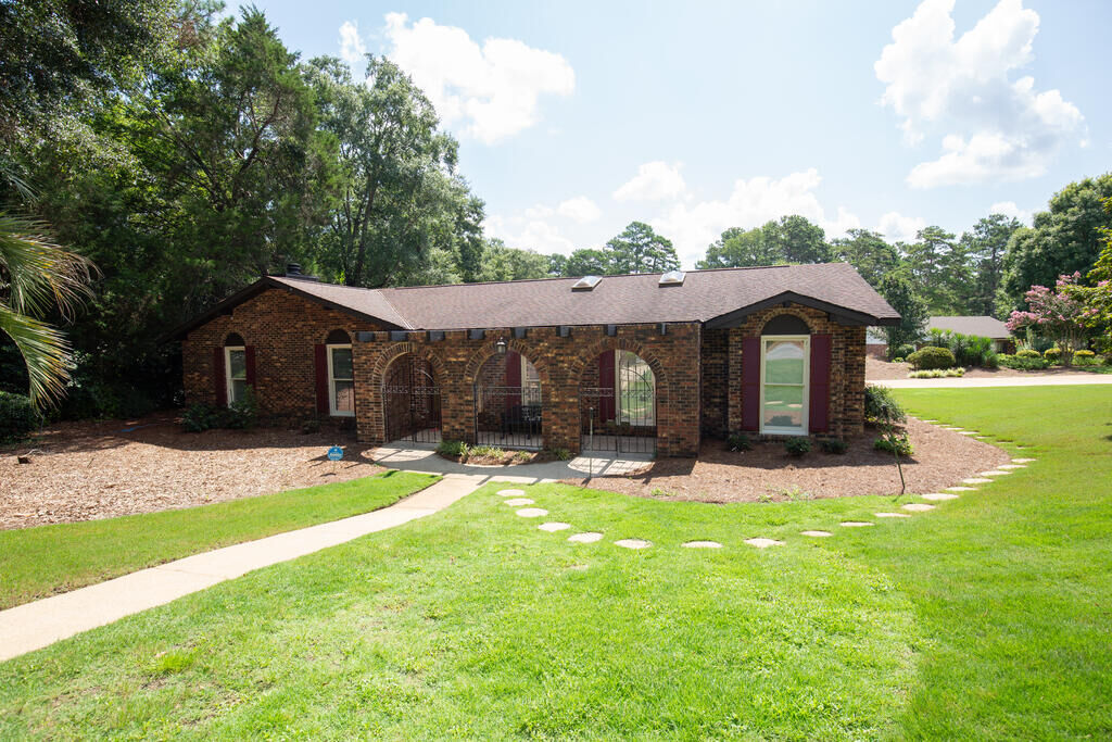 Property Photo: 6036 Canterbury Drive GA 31909