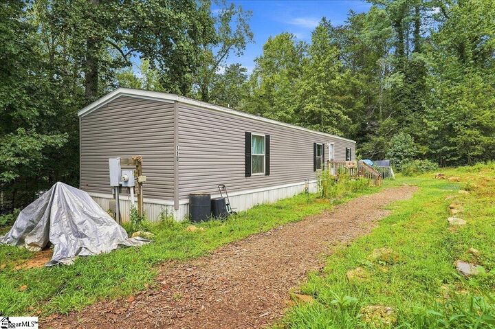 Property Photo:  110 Hideaway Drive  SC 29685 